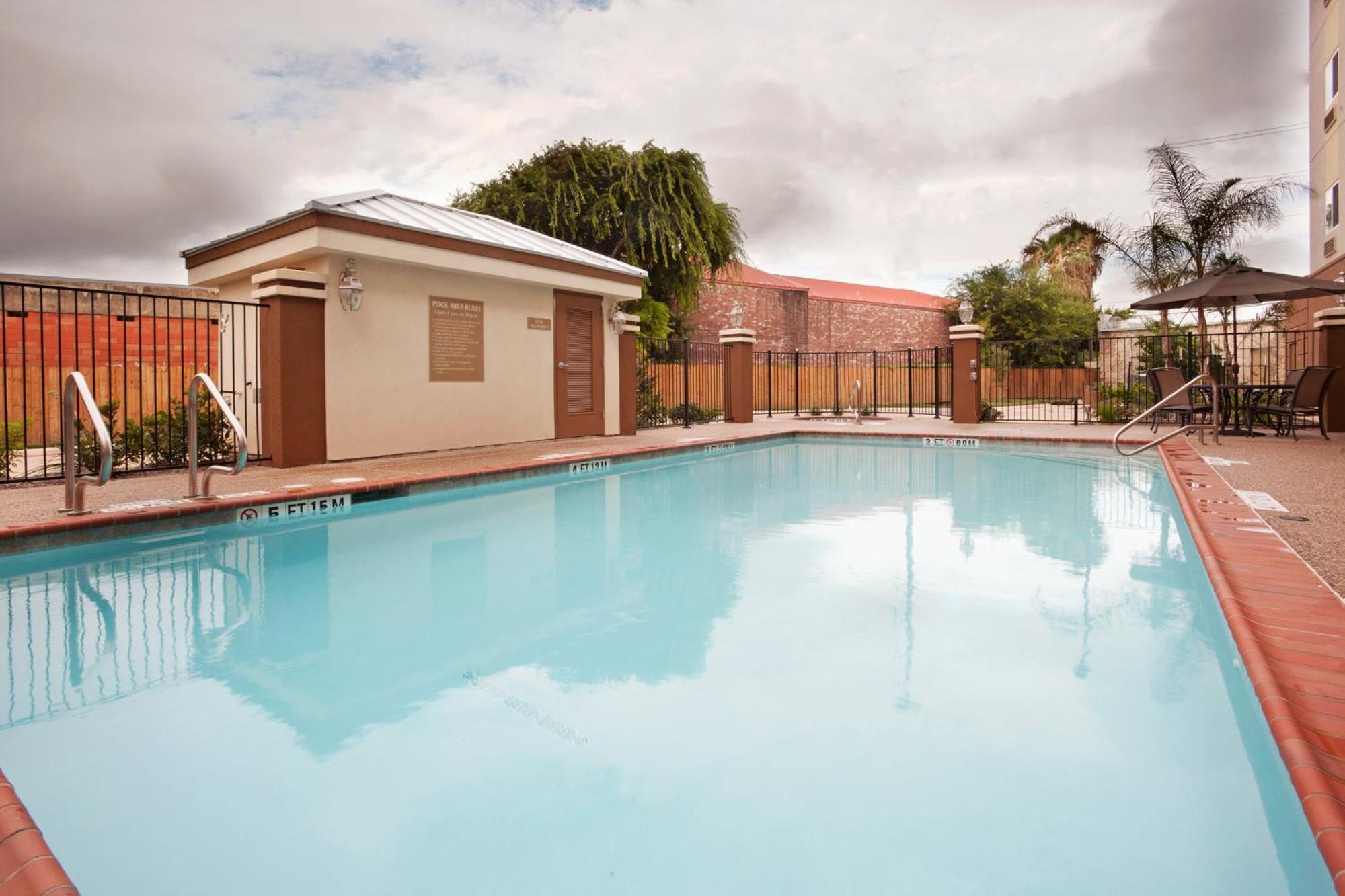 Candlewood Downtown By Ihg Hotel
