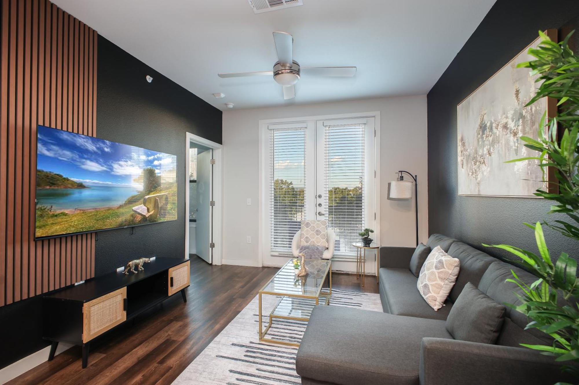 Apartment 1Br Haven W Gym, Parking Near Rvrwalk & Dome San Antonio