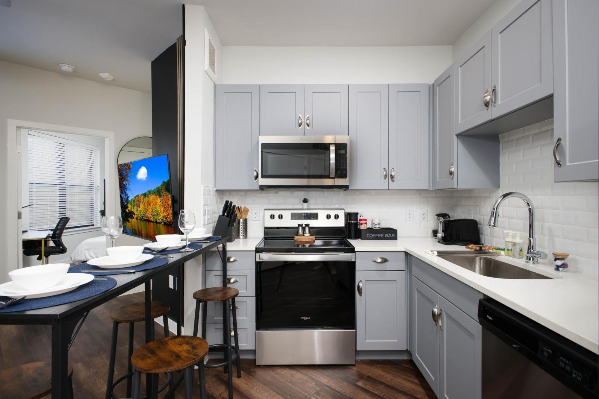 Relaxing 1Br W Gym & Parking Near Rvrwalk & Dome