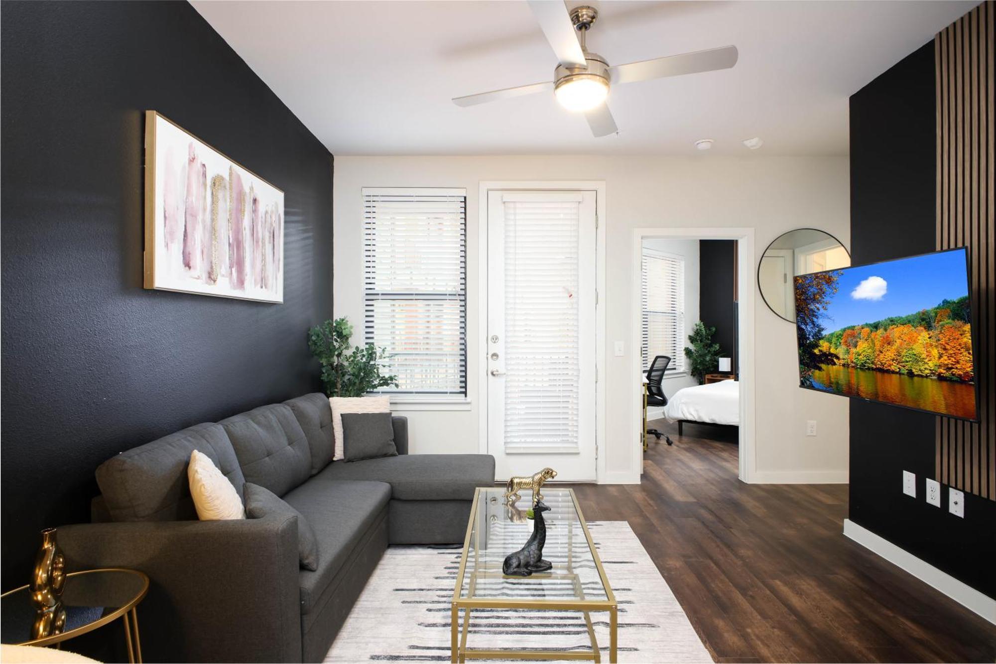 Relaxing 1Br W Gym & Parking Near Rvrwalk & Dome Apartment
