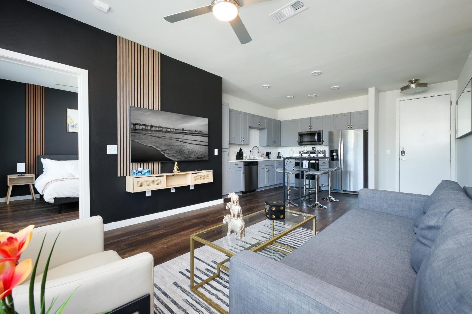 Apartment Modern 2Br Retreat W Gym Parking Nr Rvrwalk & Dome *