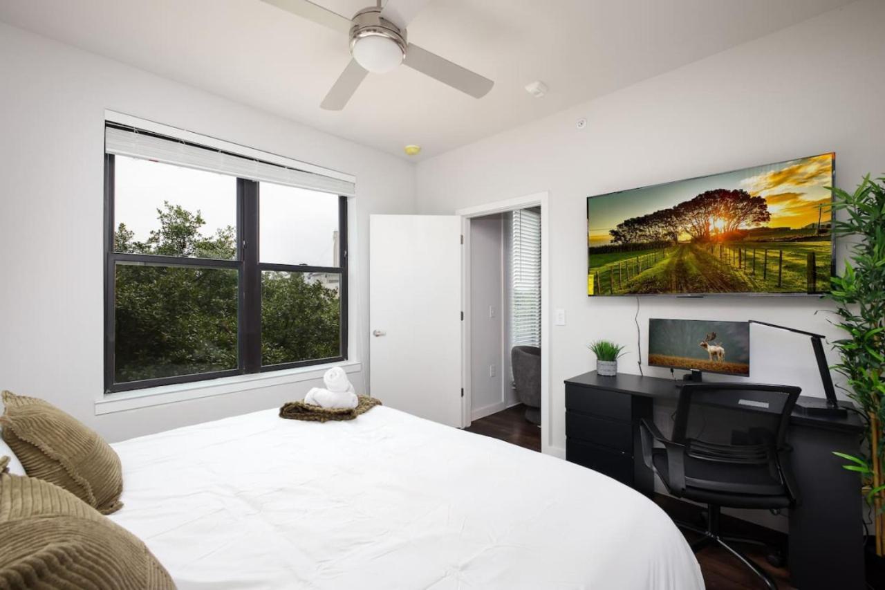 1Br Oasis W Gym, Parking Near Rvrwalk & Dome *