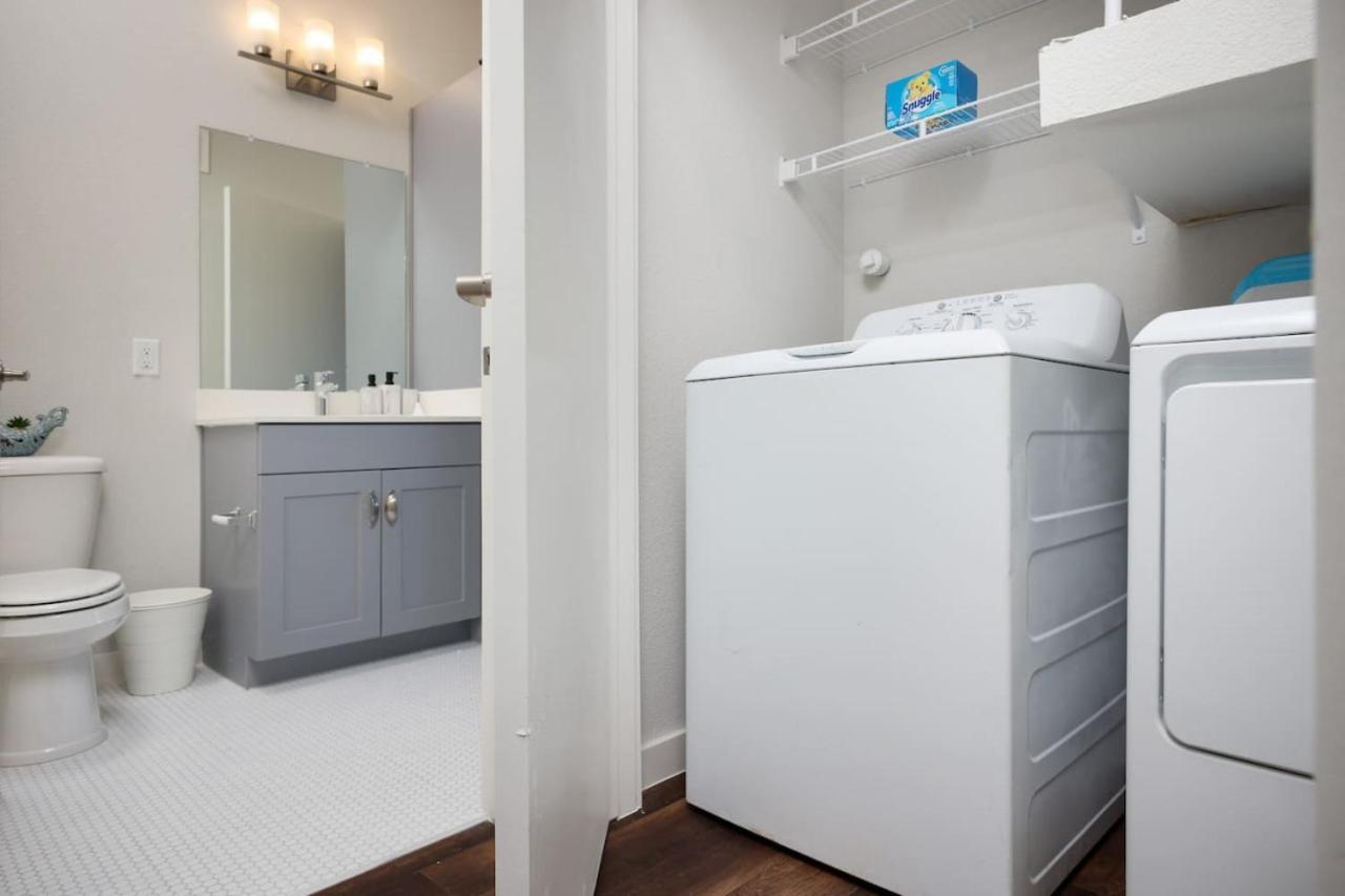 1Br Oasis W Gym, Parking Near Rvrwalk & Dome Apartment San Antonio