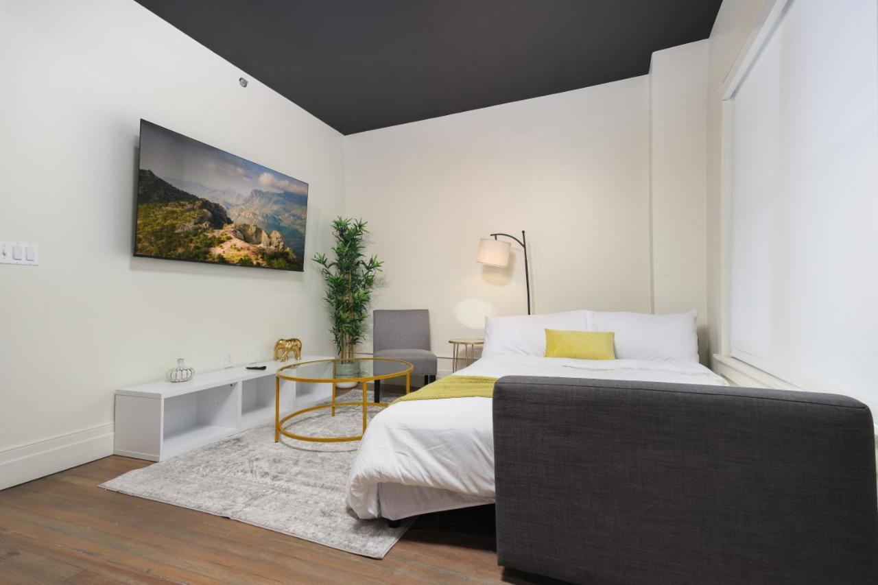 Chic 1Br W Gym & Parking, On Rvrwalk, Near Dome Apartment *
