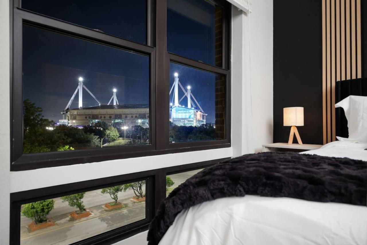 Chic 2Br W Gym, Parking Near Rvrwalk & Dome Apartment *