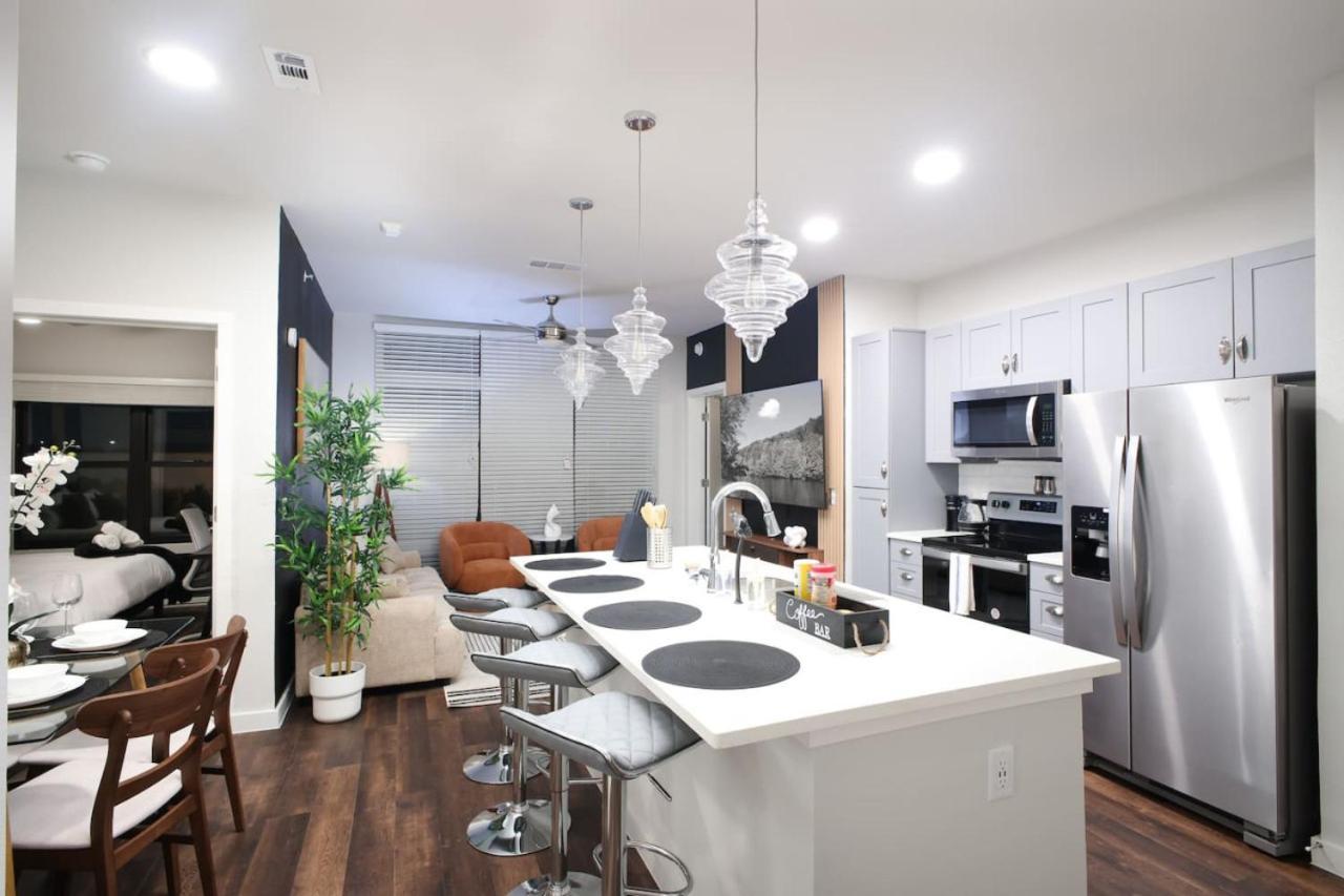 Apartment Chic 2Br W Gym, Parking Near Rvrwalk & Dome *