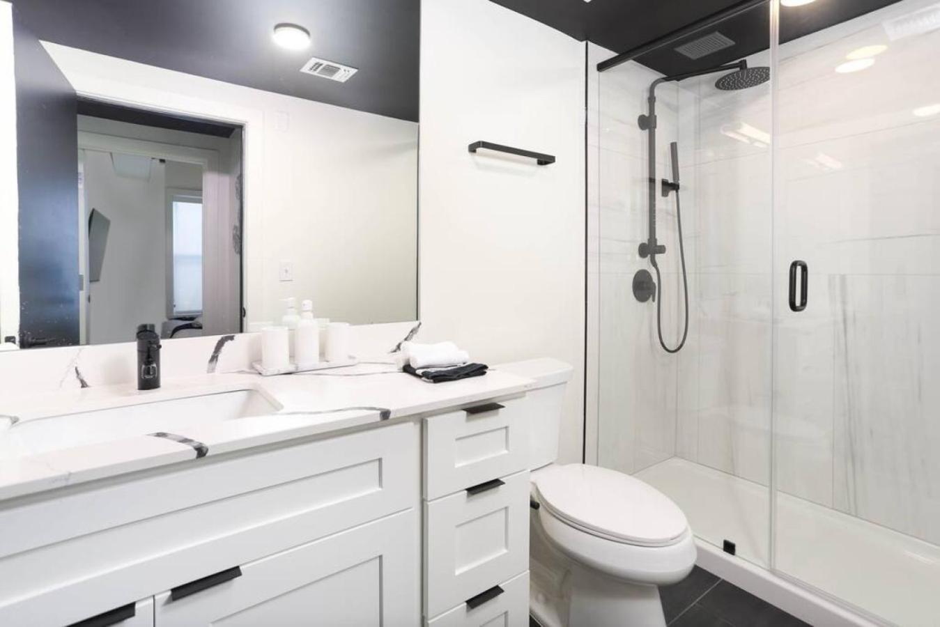 Cozy 2Br On Riverwalk W Gym & Parking, Near Dome Apartment San Antonio