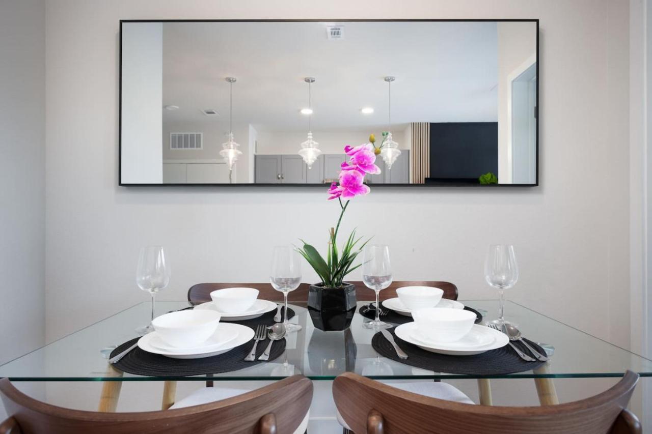 Cozy 2Br W Gym, Parking Near Rvrwalk&Dome