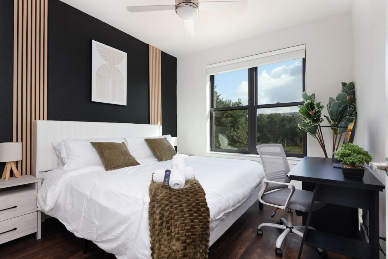 Apartment Cozy 2Br W Gym, Parking Near Rvrwalk&Dome