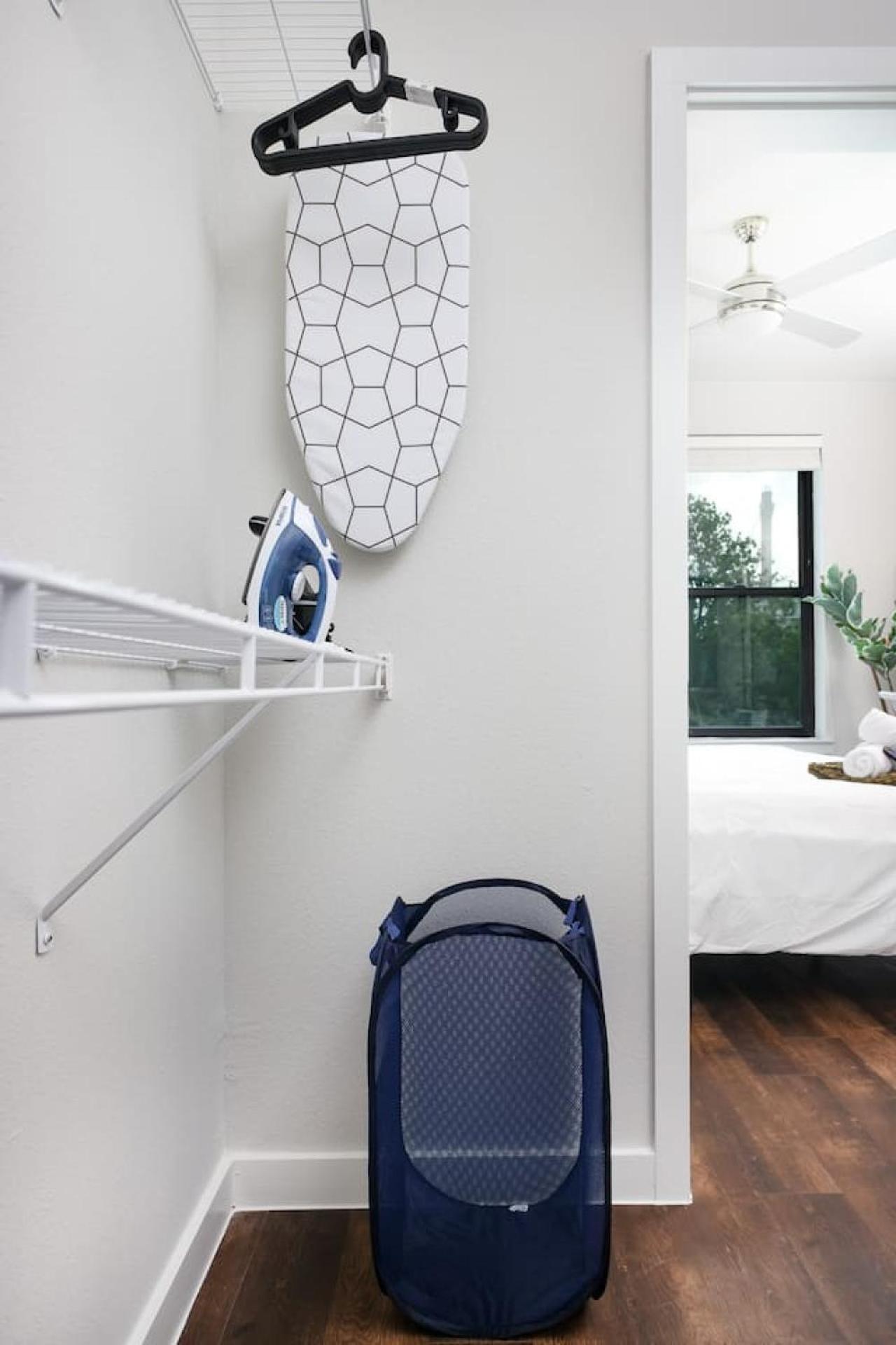 Apartment Cozy 2Br W Gym, Parking Near Rvrwalk&Dome