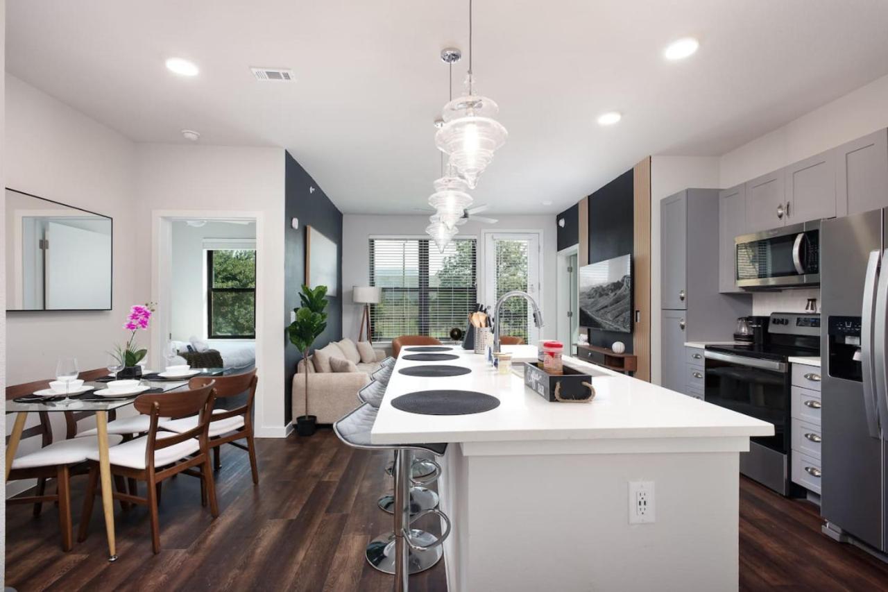 Cozy 2Br W Gym, Parking Near Rvrwalk&Dome Apartment San Antonio
