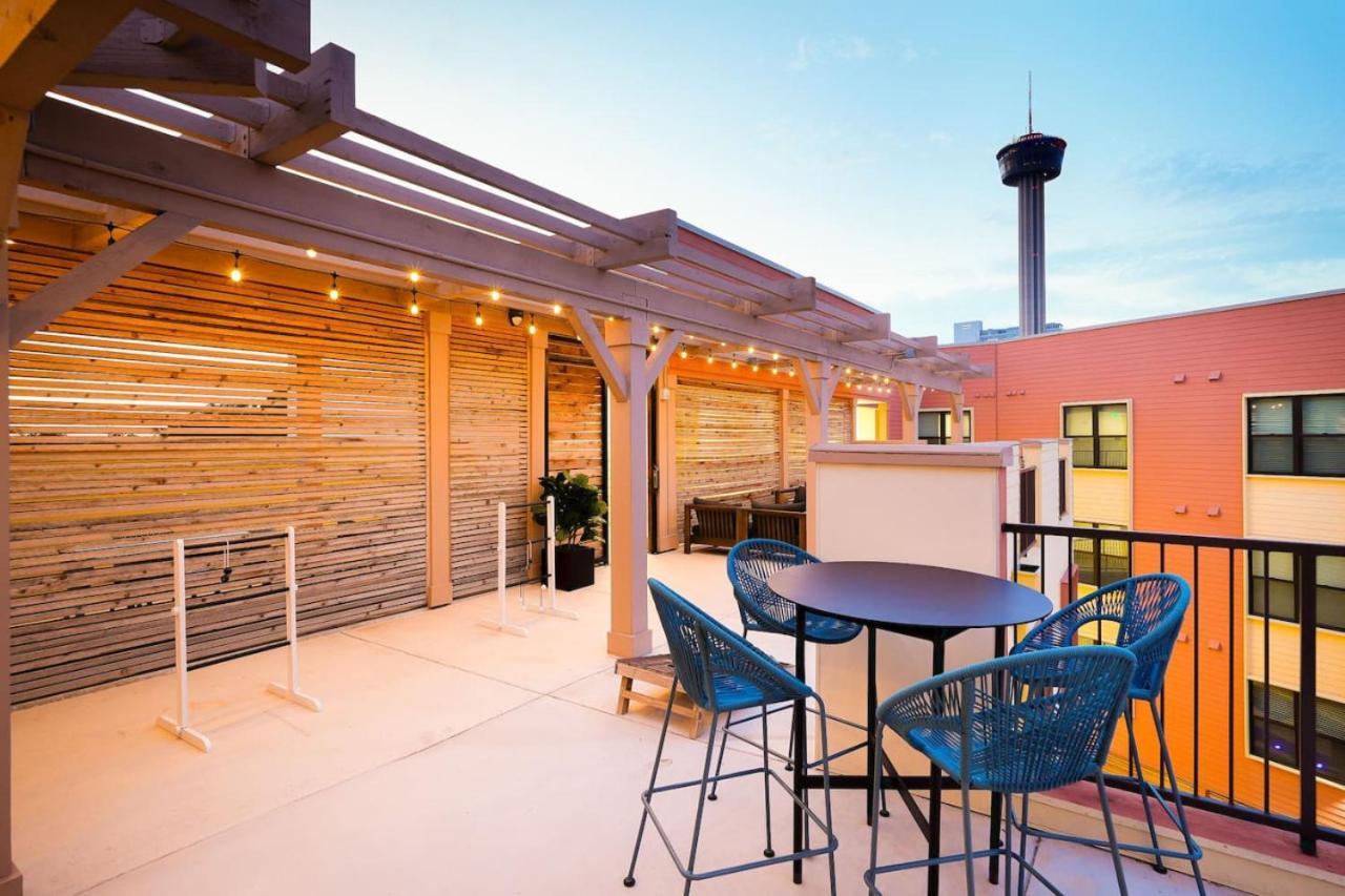 Cozy 2Br W Gym, Parking Near Rvrwalk&Dome Apartment