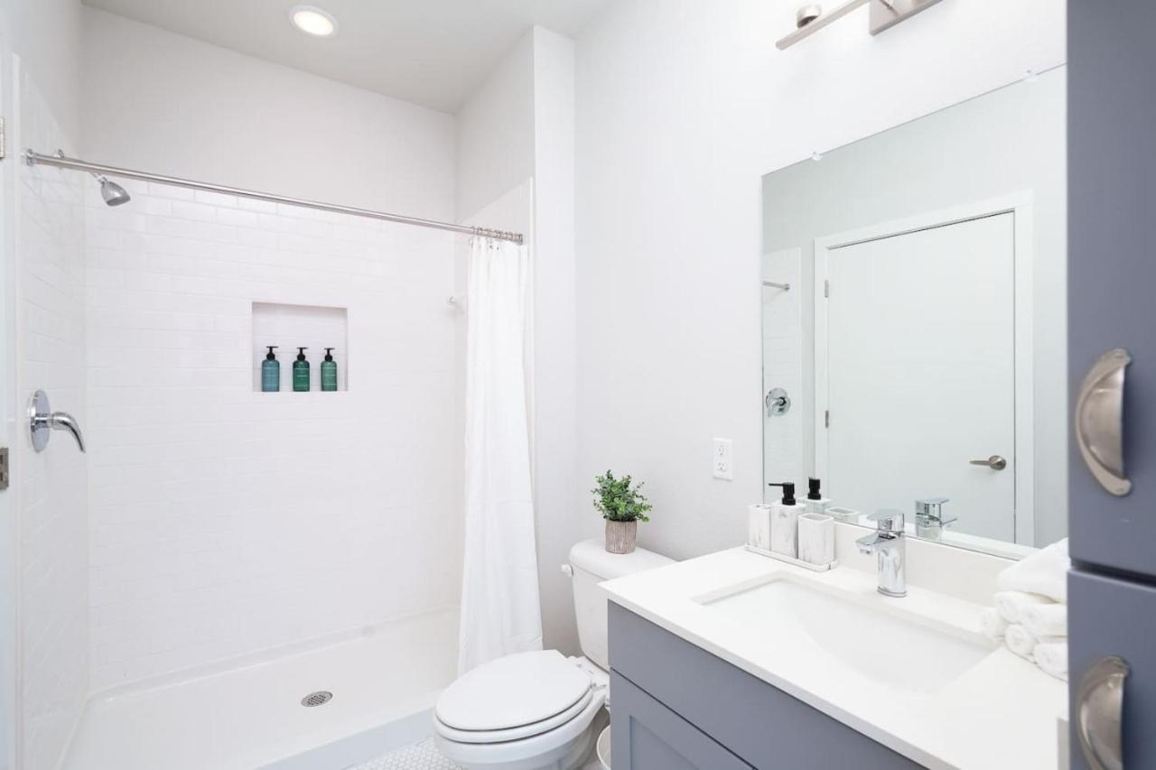 Apartment Sleek 1br W Gym, Parking Near Rvrwalk & Dome San Antonio