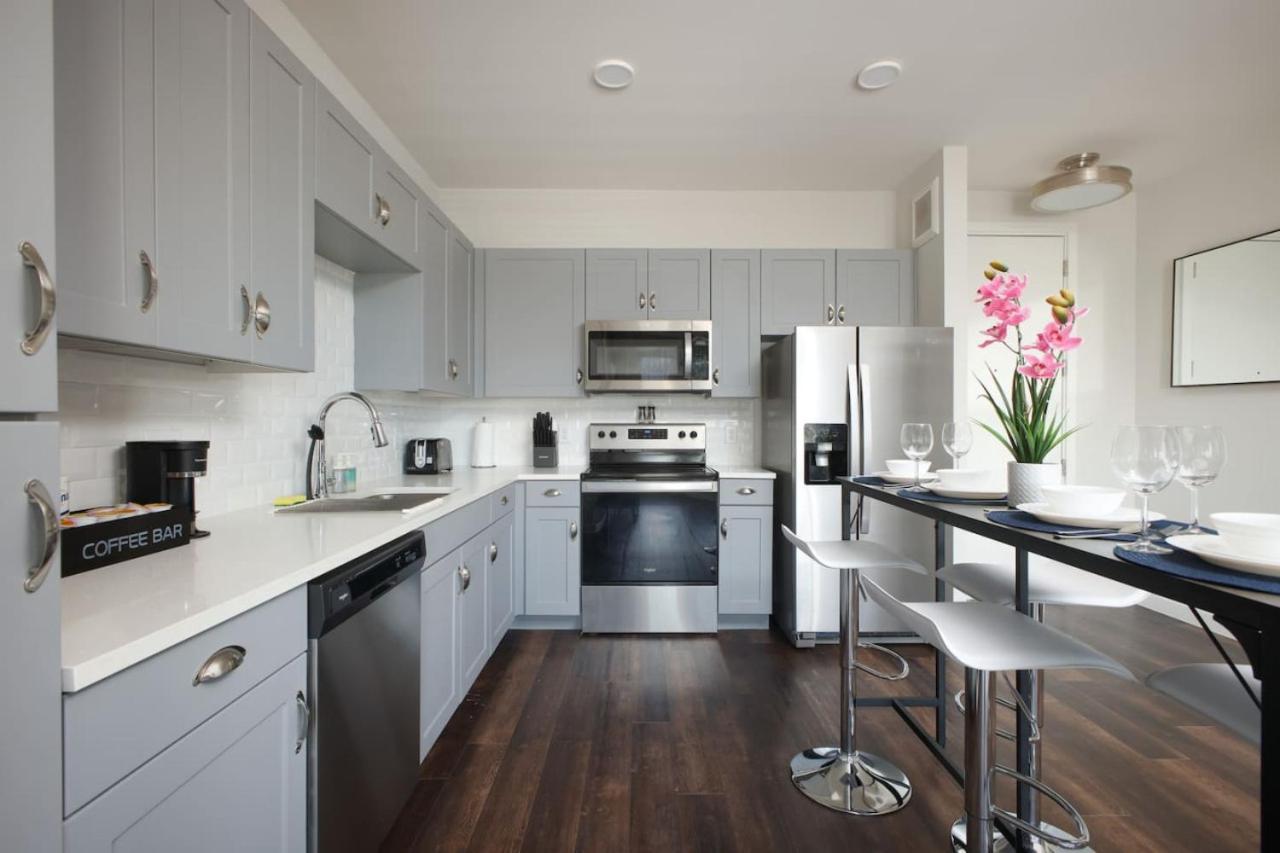 Stylish 2 Bedroom W Gym, Parking Near Rvrwalk & Dome * San Antonio