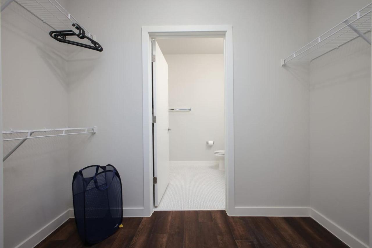 Apartment Stylish 2 Bedroom W Gym, Parking Near Rvrwalk & Dome San Antonio