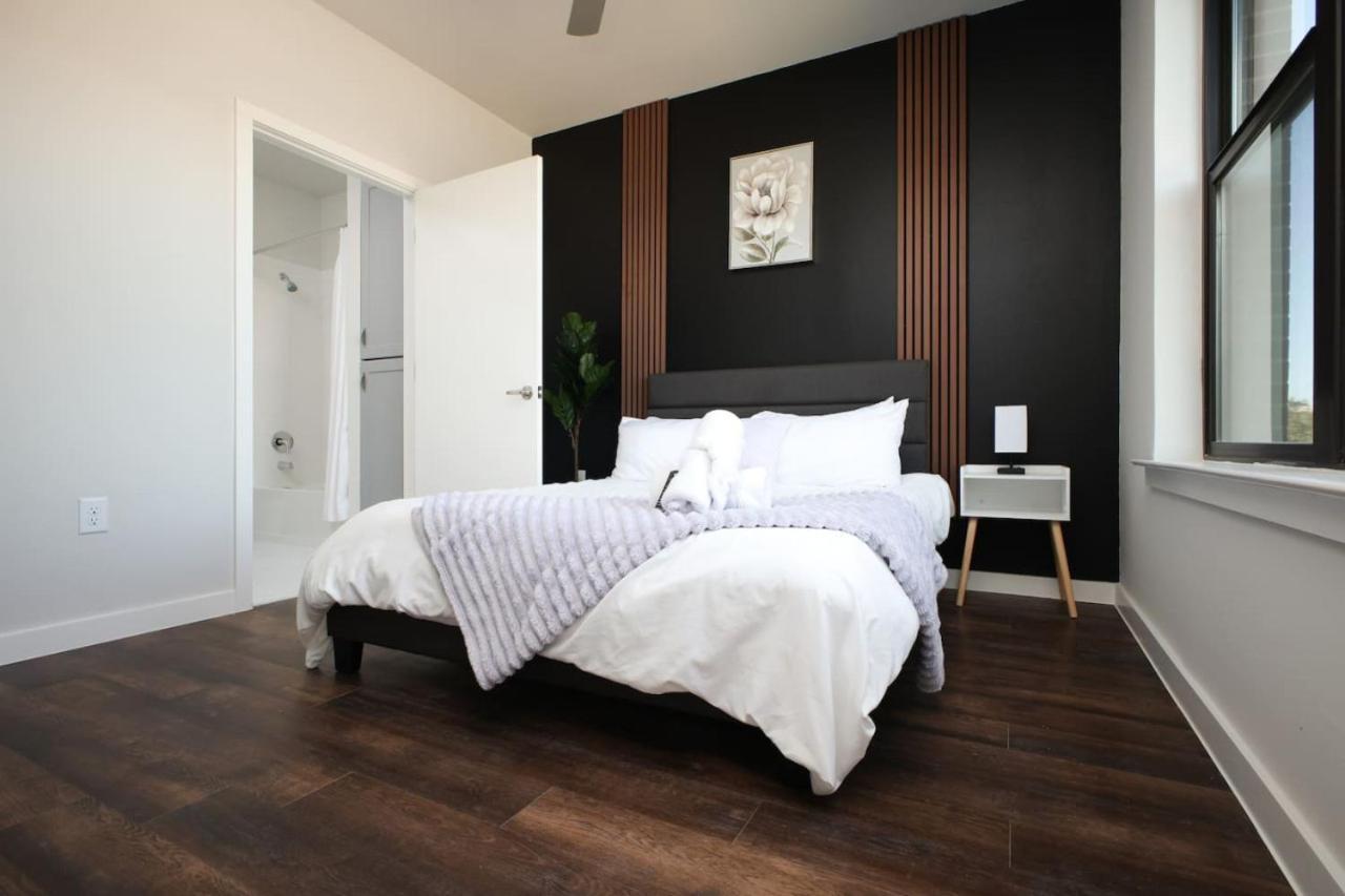 Apartment Stylish 2 Bedroom W Gym, Parking Near Rvrwalk & Dome *