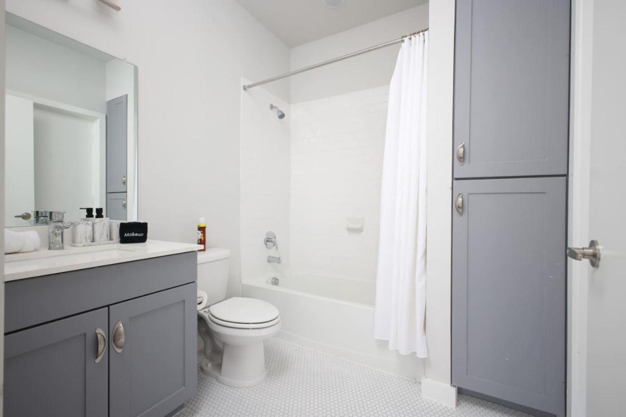 Apartment Stylish 2 Bedroom W Gym, Parking Near Rvrwalk & Dome San Antonio