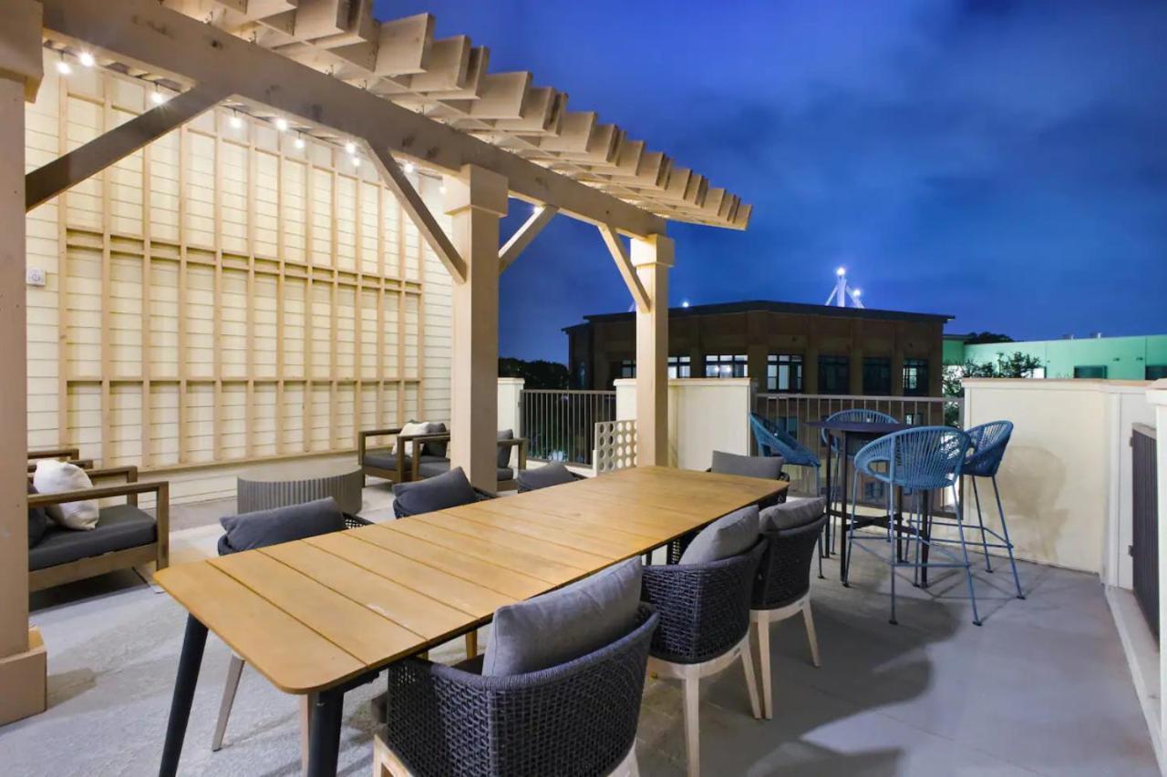 Apartment 2Br Getaway W Gym, Parking Near Rvrwalk & Dome
