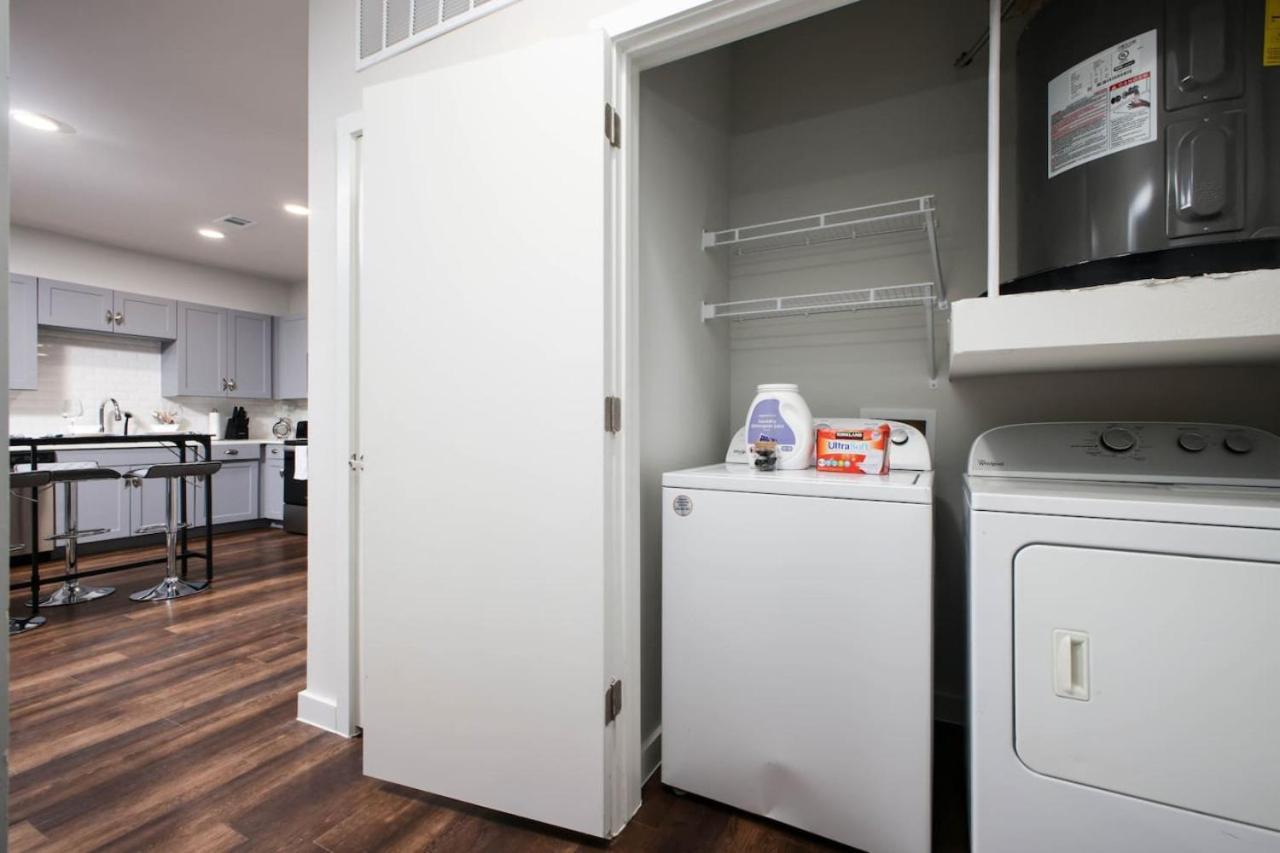 Apartment 2Br Getaway W Gym, Parking Near Rvrwalk & Dome San Antonio