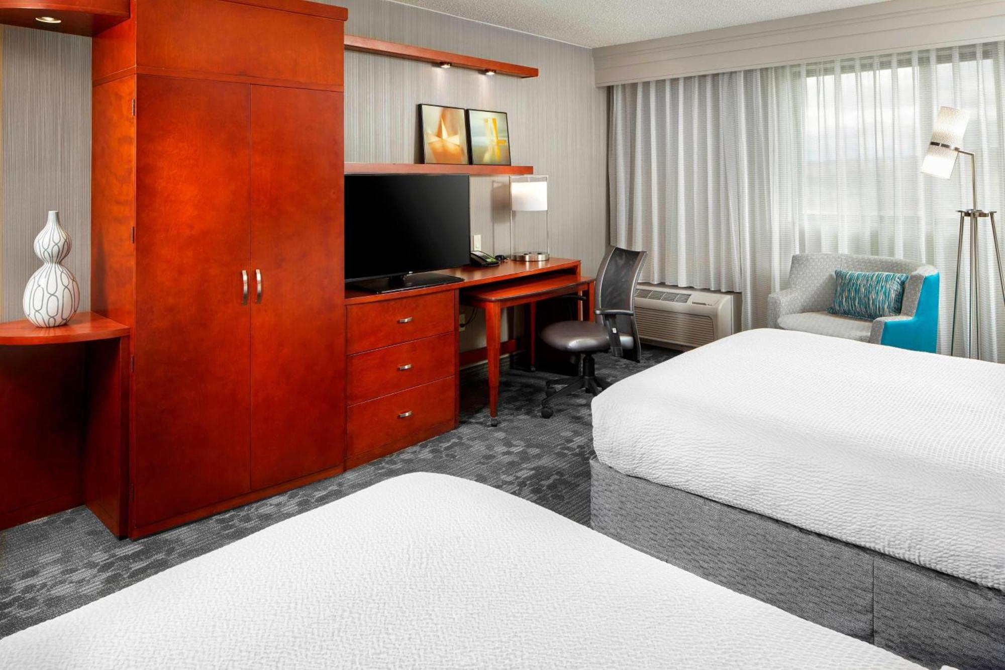 Hotel Courtyard By Marriott Six Flags At The Rim San Antonio