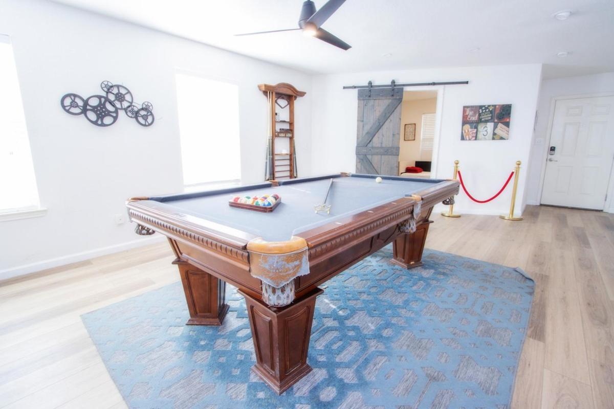 Big Family House W Theater Pool Table Holiday home San Antonio