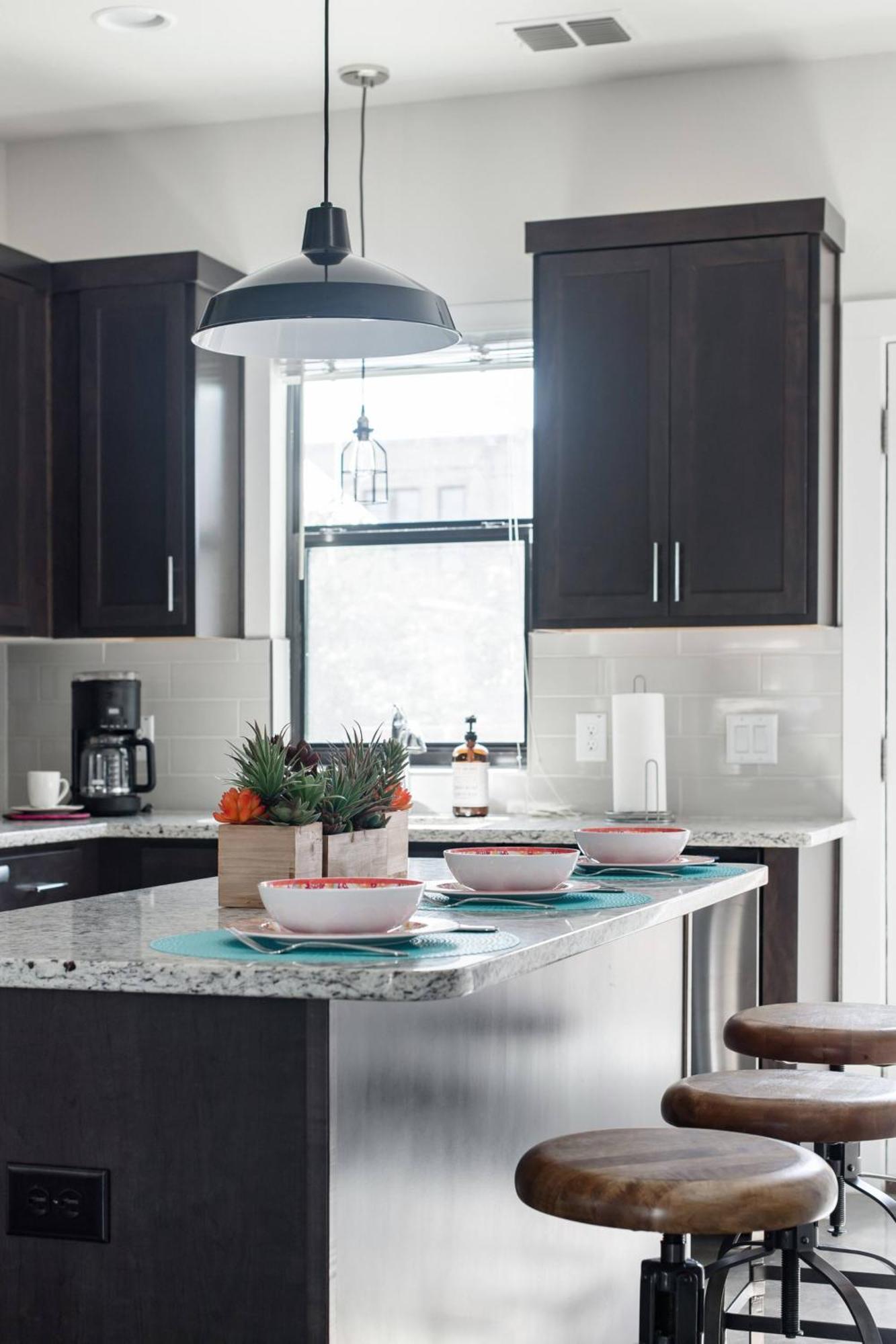 Explore The River Walk From Artsy Designer Retro Chic Holiday home San Antonio