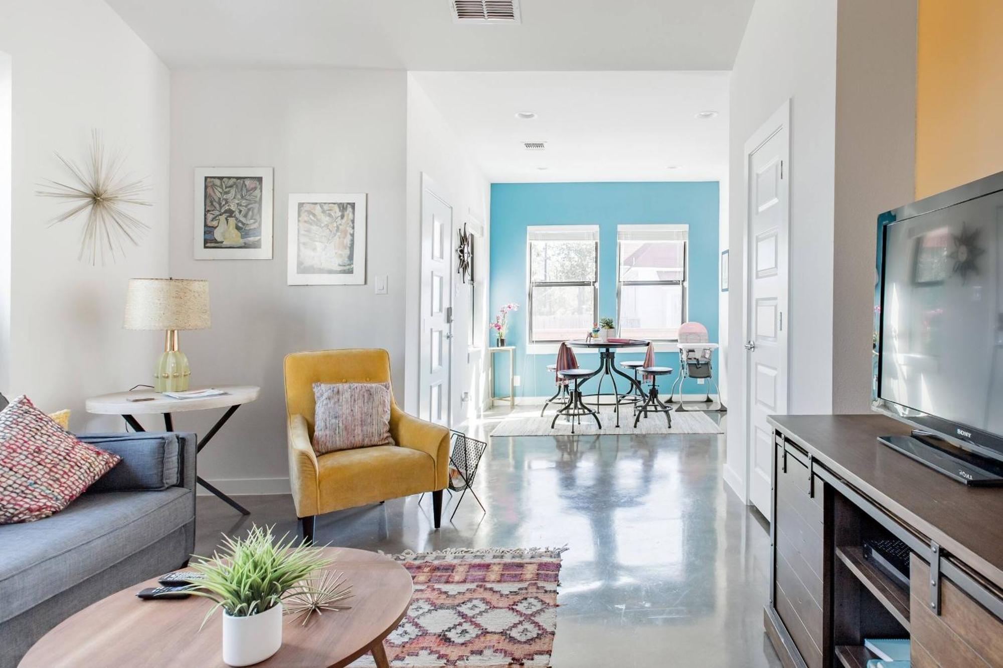 Explore The River Walk From Artsy Designer Retro Chic *
