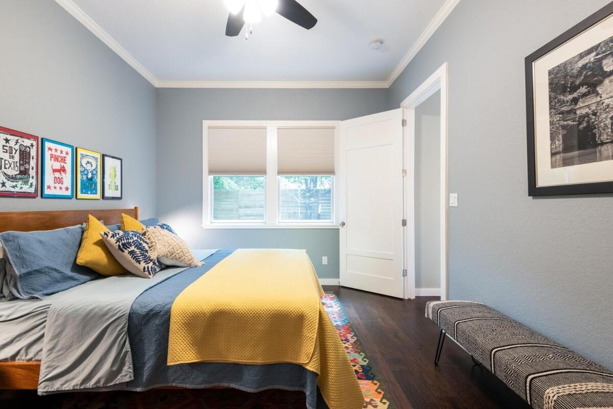 Discover The Riverwalk From New Craftsman Family Holiday home *