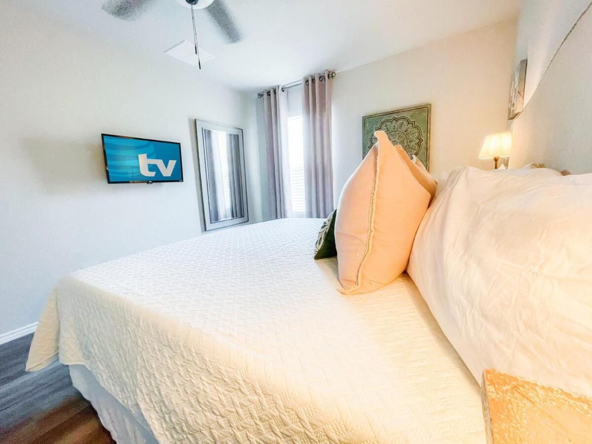 Family Cozy Family Gem Near Seaworld Lackland Holiday home