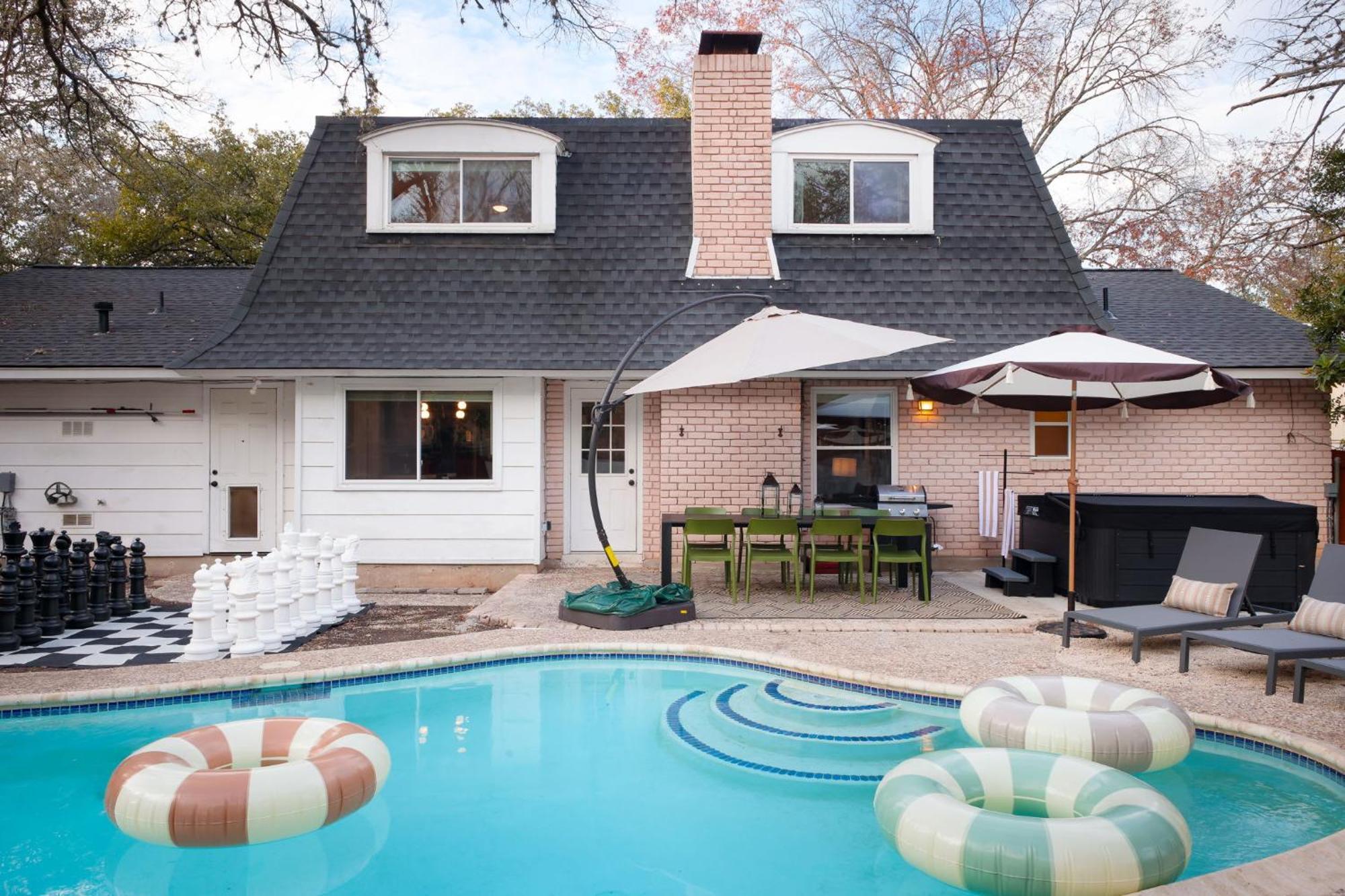 Texas Oasis - Pool Games Hot Tub & Family Fun