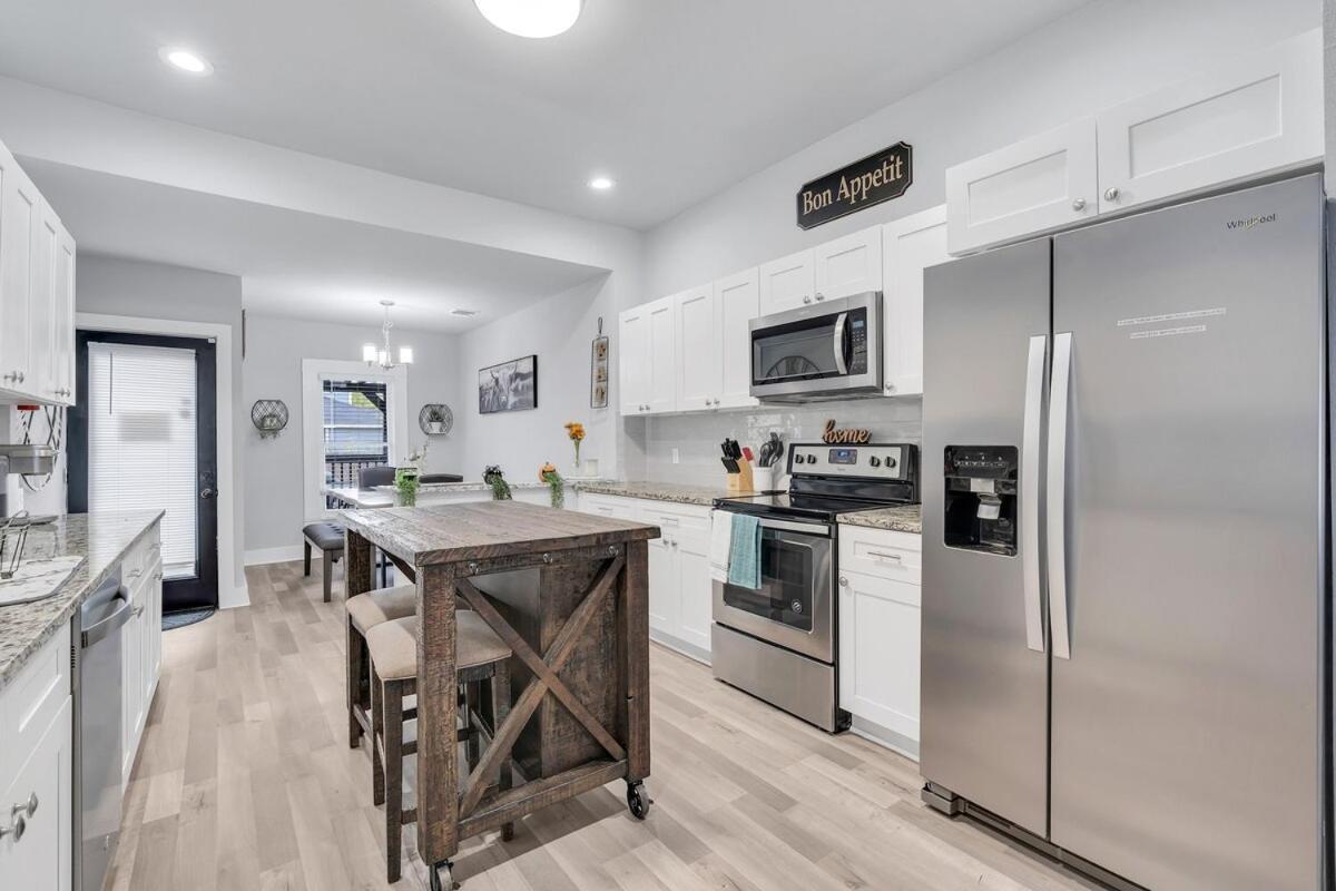 Holiday home Charming Downtown Sa With Pool And Hot Tub *