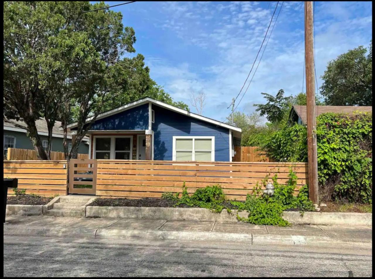Beautiful Private In Shared - Near Frost Bank Center Holiday home San Antonio