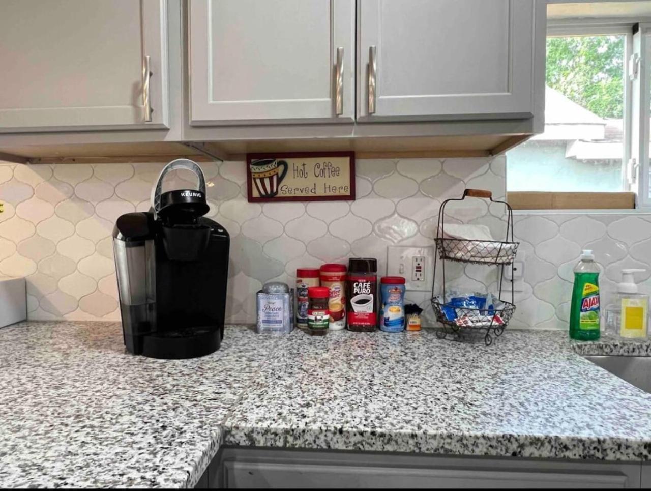 Comfy Big Private In Shared Home- 2miles Alamodome San Antonio