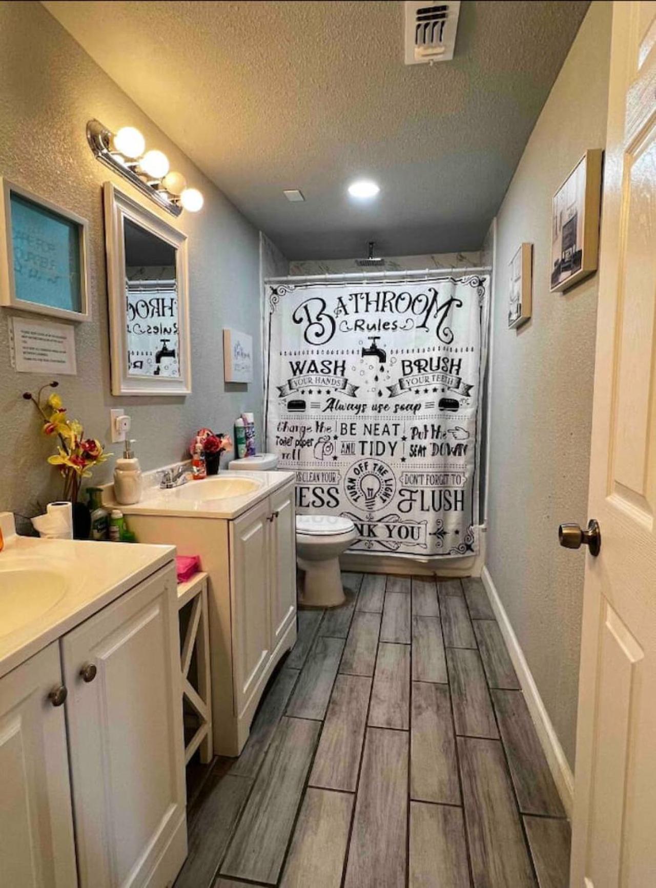 Comfy Big Private In Shared Home- 2miles Alamodome