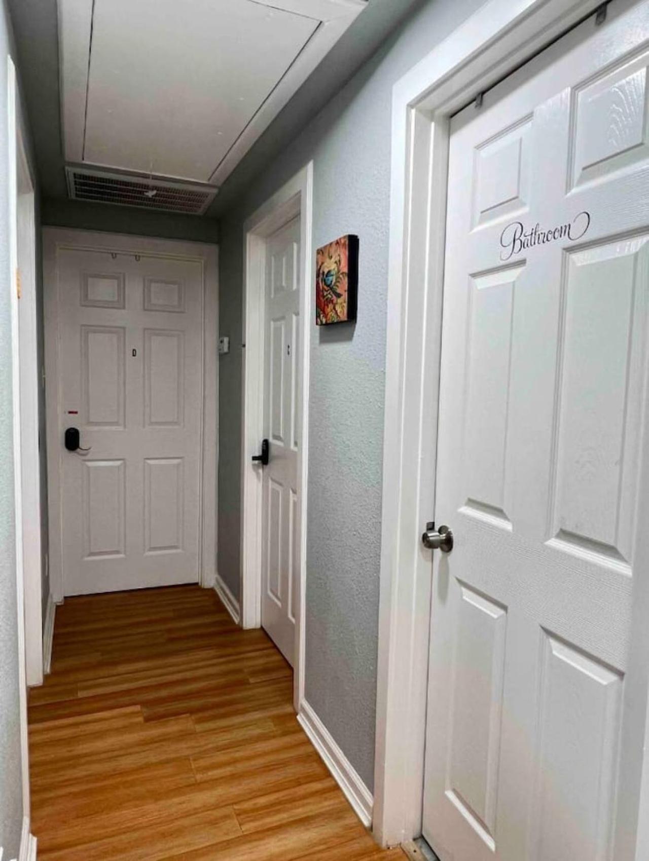 Comfy Big Private In Shared Home- 2miles Alamodome