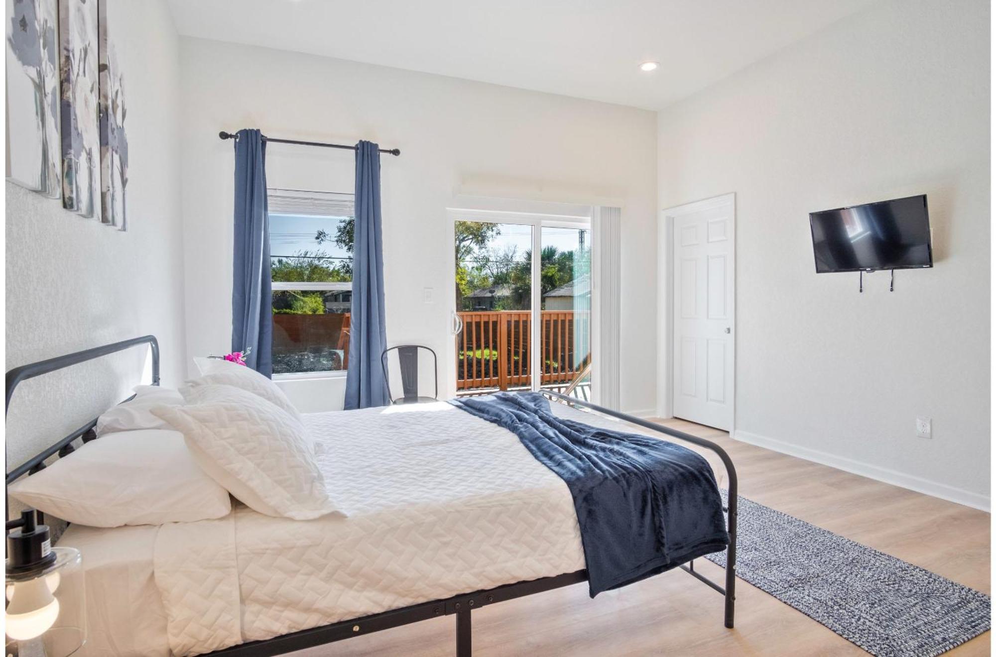 Stylish 3br2ba Urban Retreat Near Lively Downtown * San Antonio