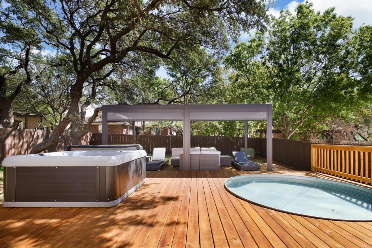 Stone Oak Retreat Hot Tub & Plunge Pool * San Antonio