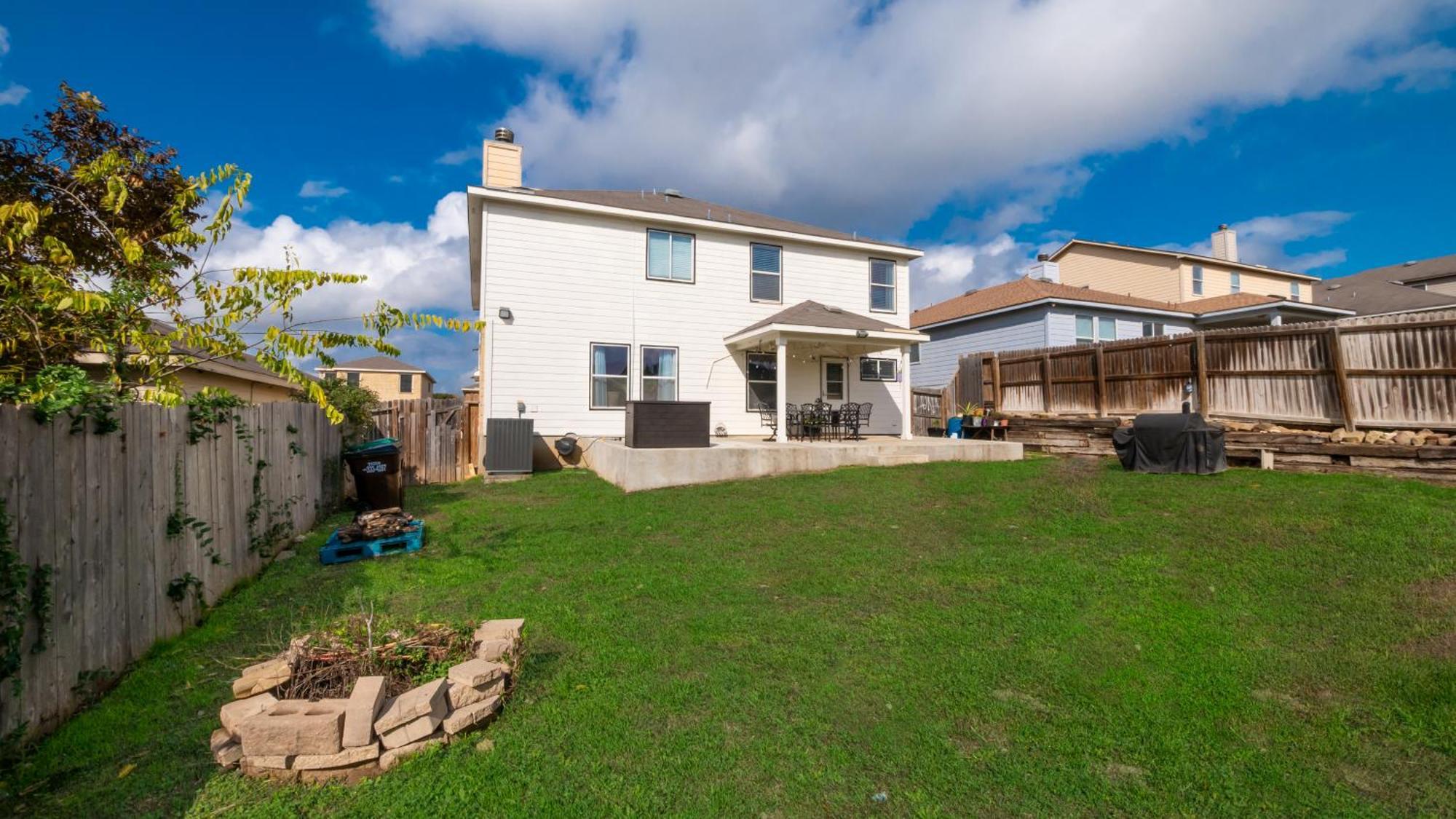 Lux & Spacious, Hillside, Accessibility Friendly Villa *