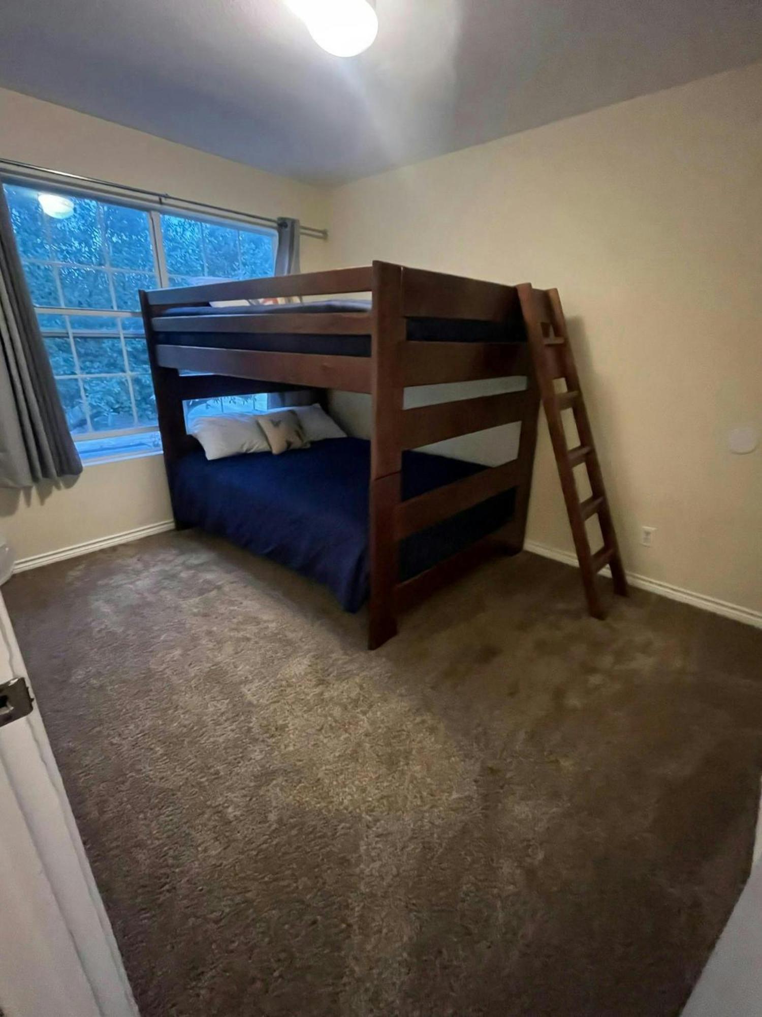 Holiday home King's Camp 3 Bed 2 Bath Seaworld And Medical *