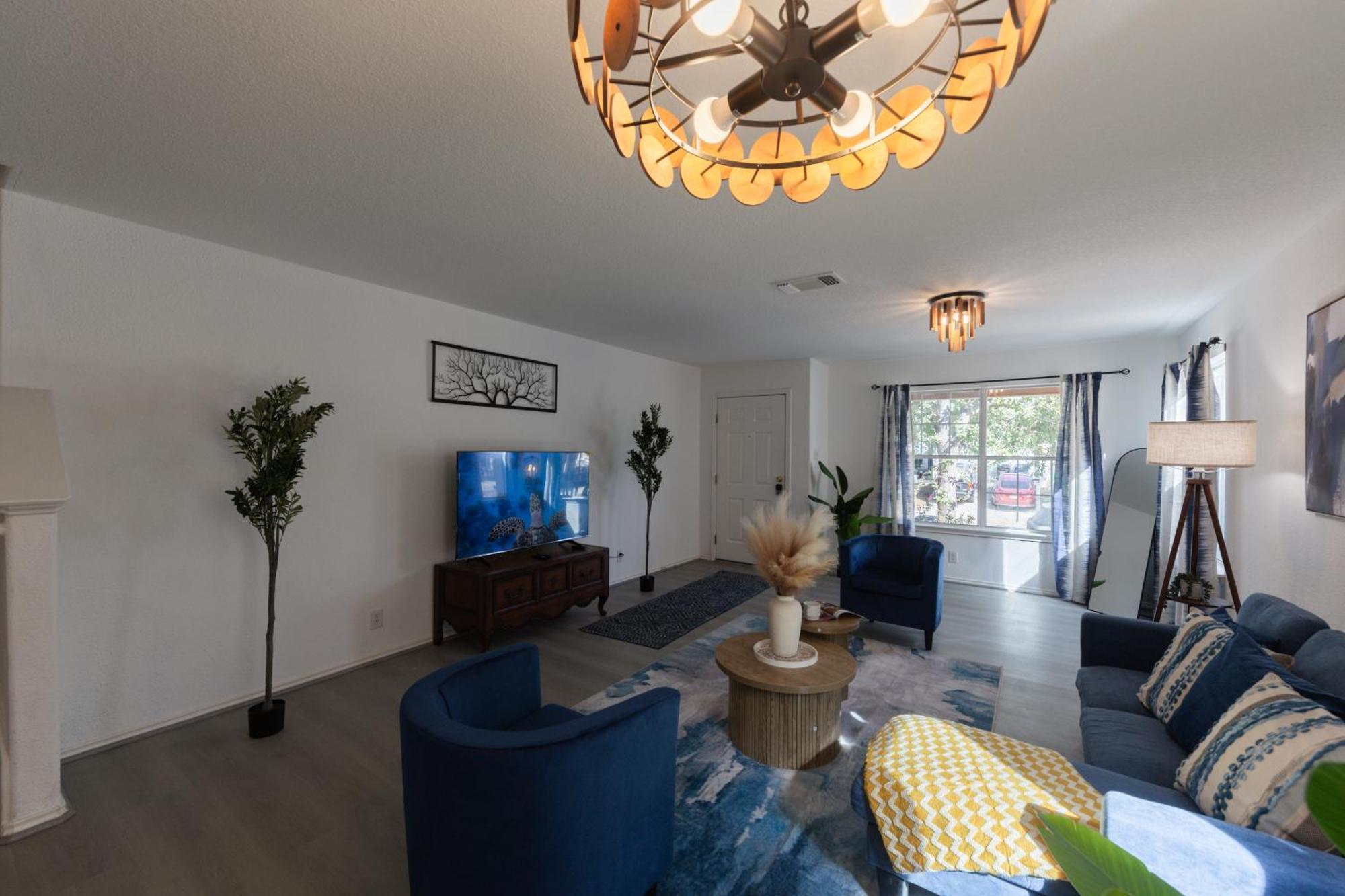 10819 - Family-friendly Near Lackland Afb *