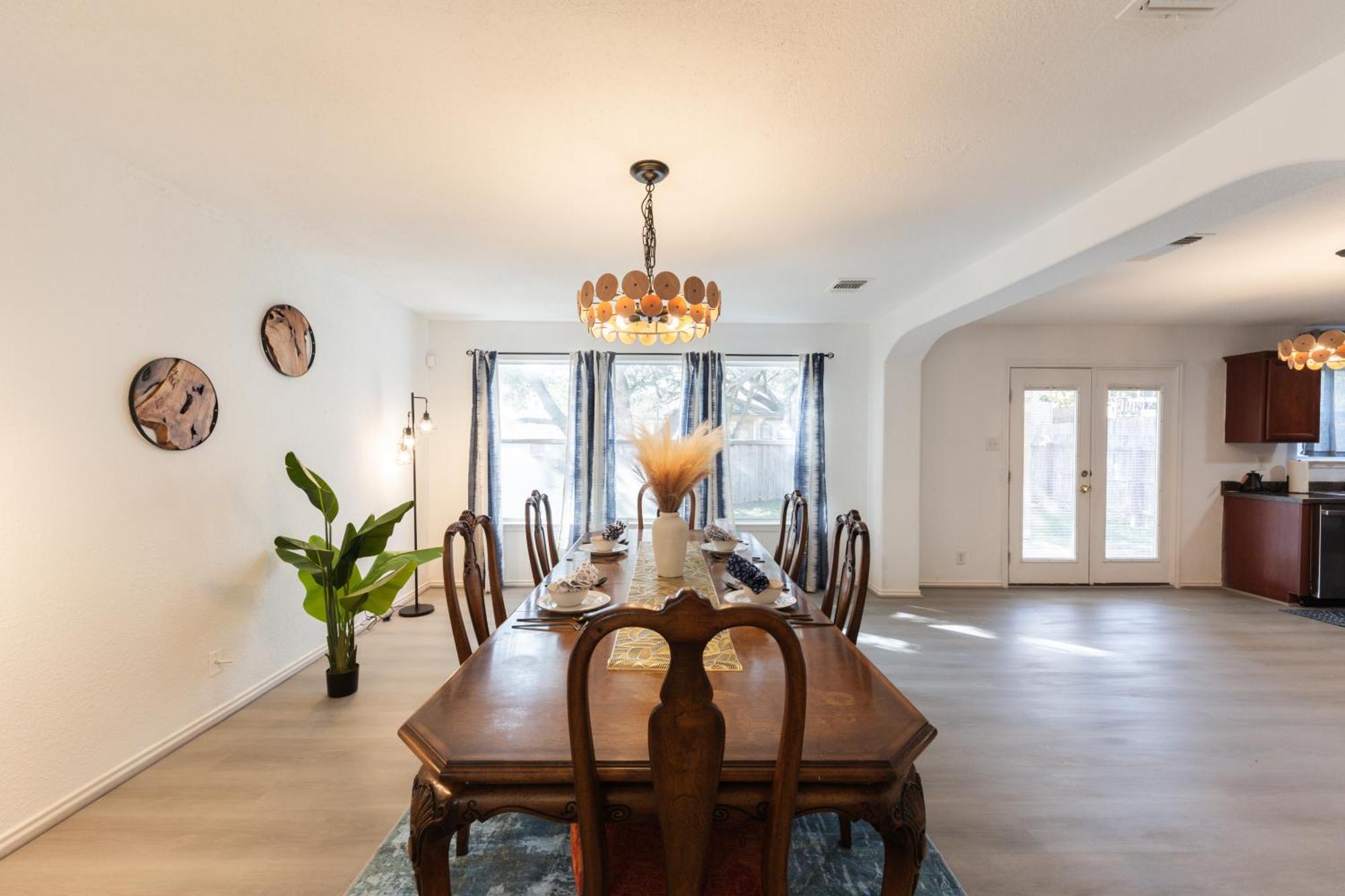 10819 - Family-friendly Near Lackland Afb *