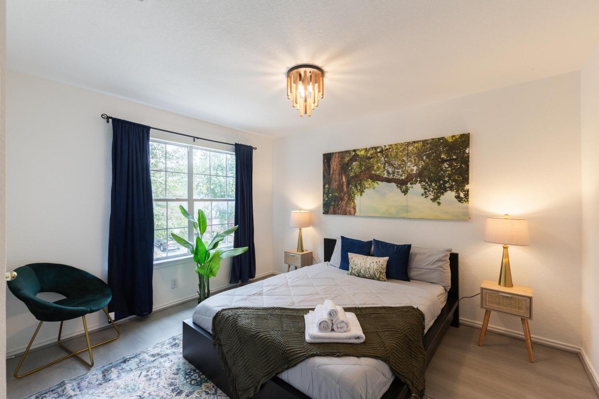 10819 - Family-friendly Near Lackland Afb