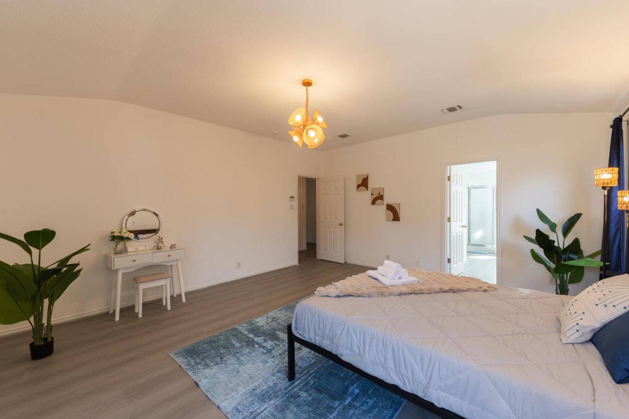 10819 - Family-friendly Near Lackland Afb *
