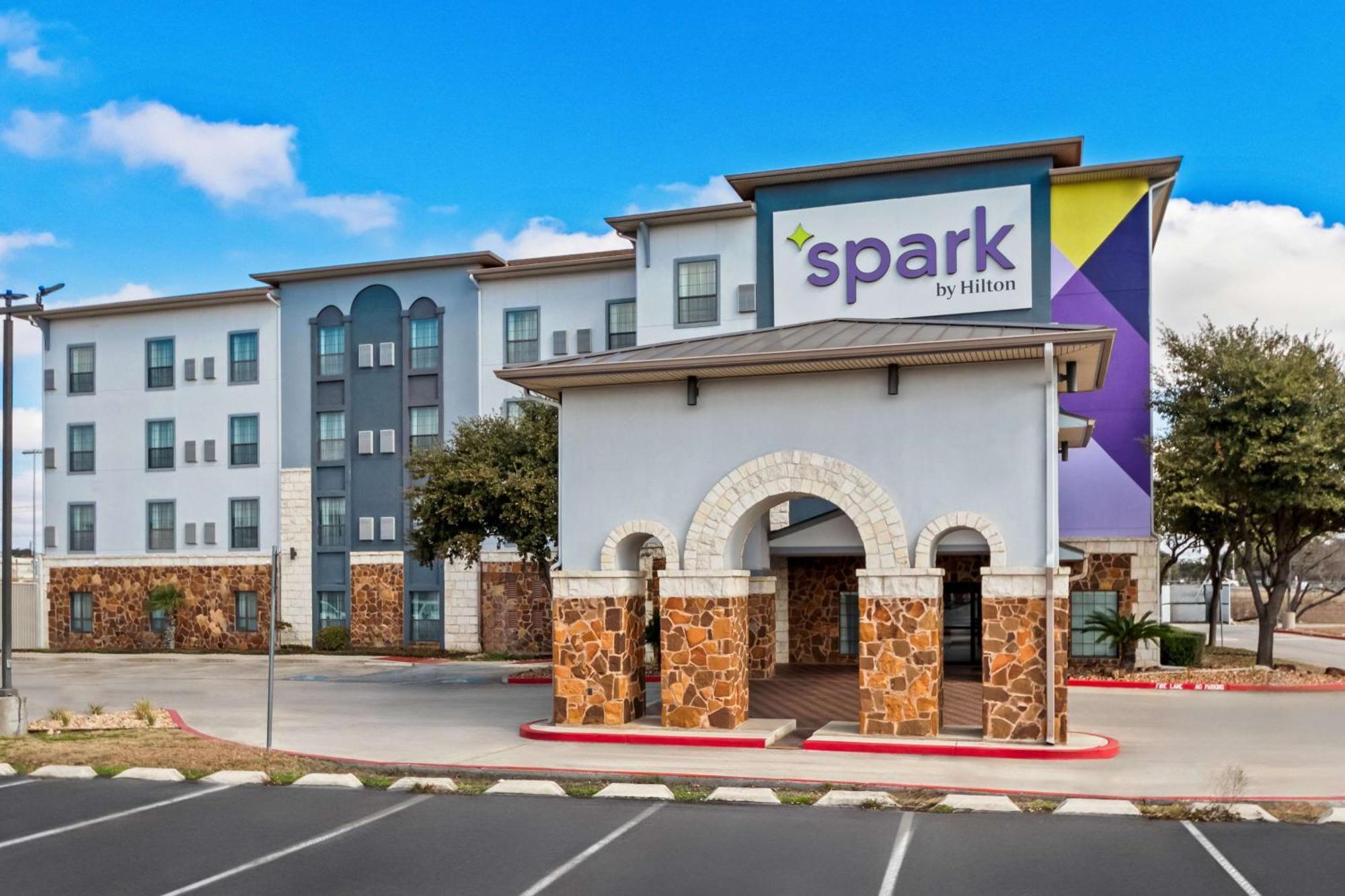 Hotel Spark By Hilton Near Seaworld San Antonio