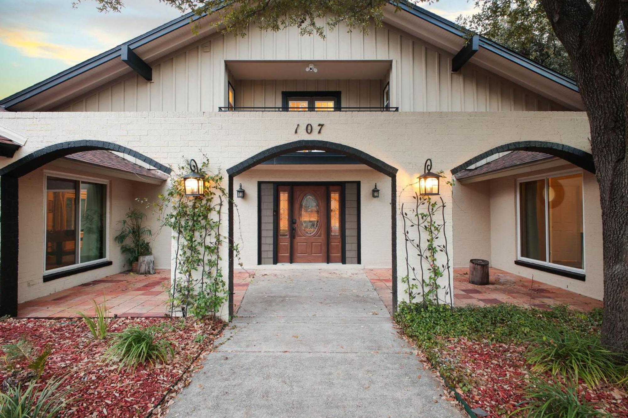 Sleeps 16 Private Pool Sport Court Hot Tub Arcade