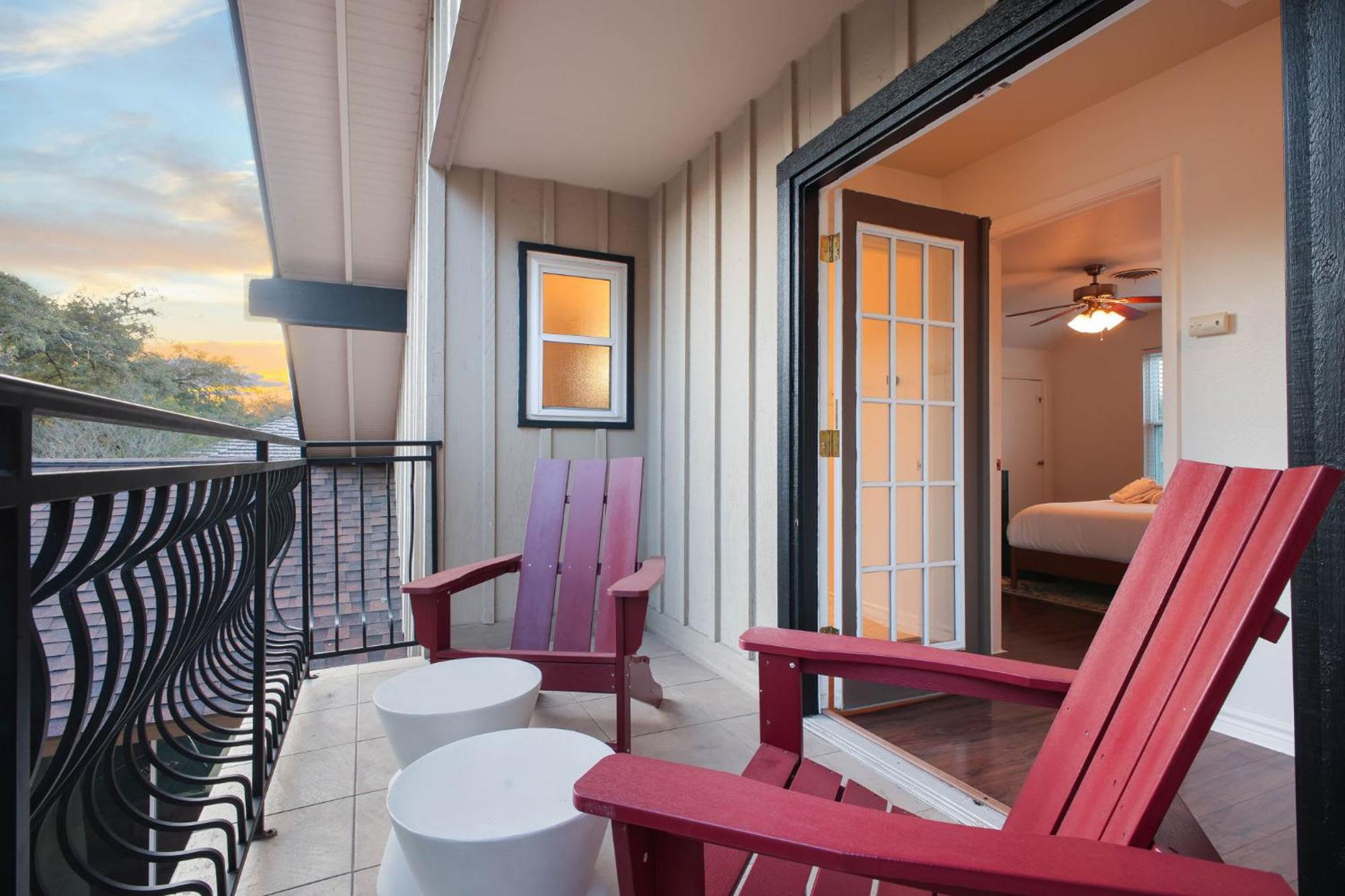 Holiday home Sleeps 16 Private Pool Sport Court Hot Tub Arcade