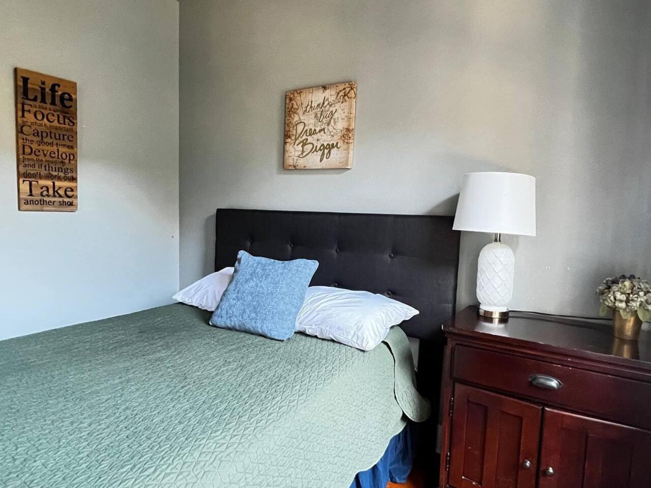 Holiday home Southern Private In Shared Near Downtown *
