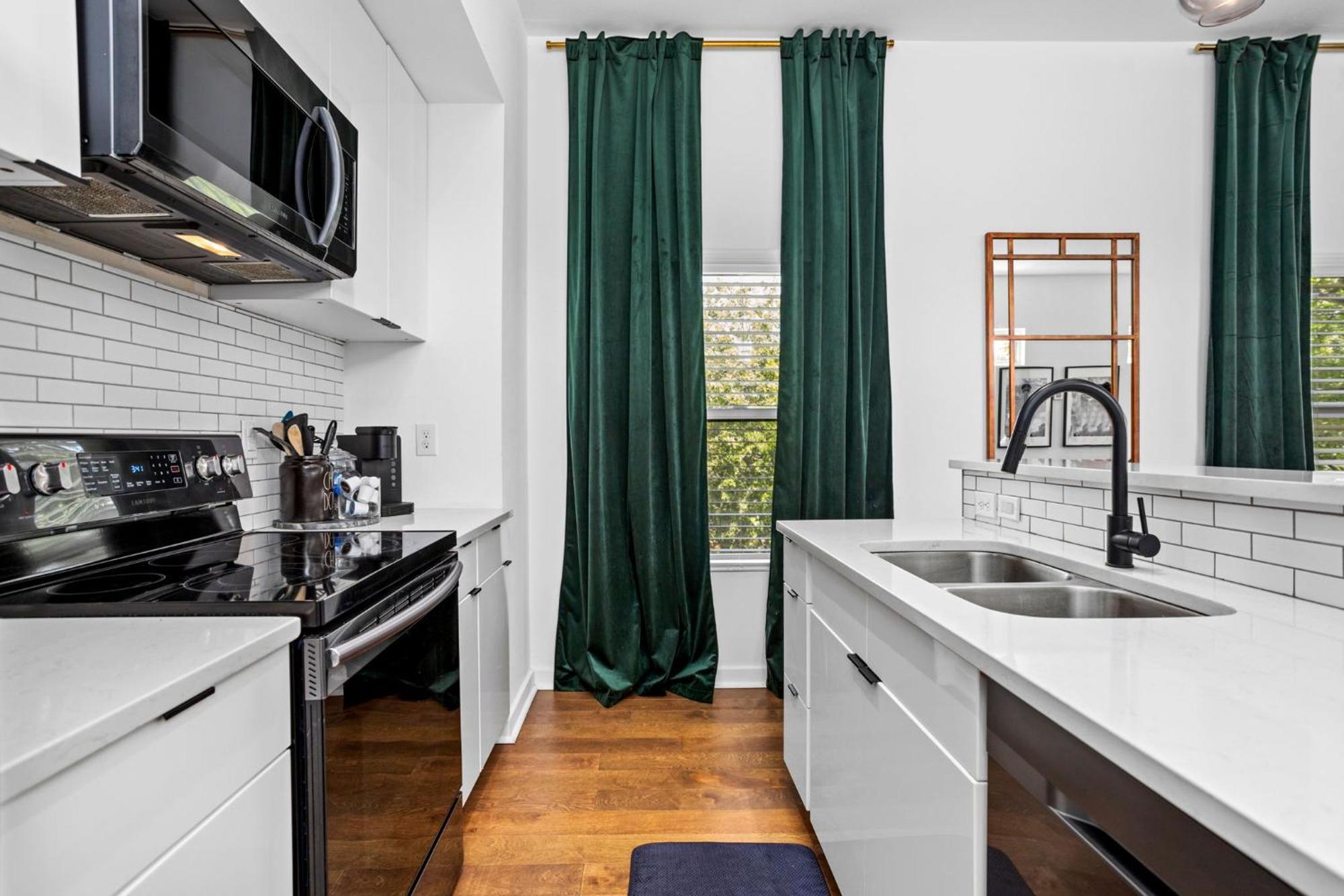 The Heritage Haus - Modern In Downtown *