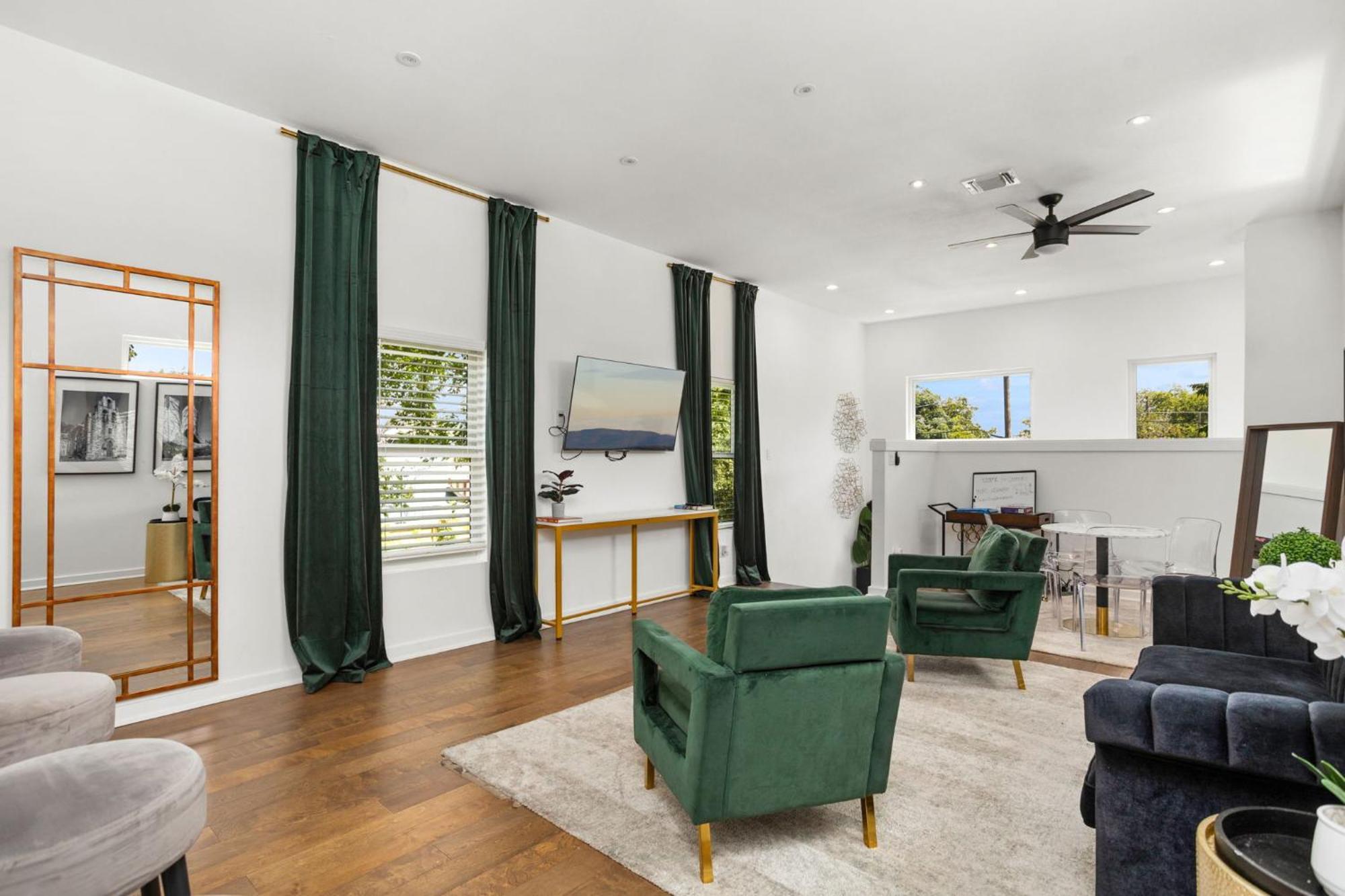 The Heritage Haus - Modern In Downtown Holiday home San Antonio