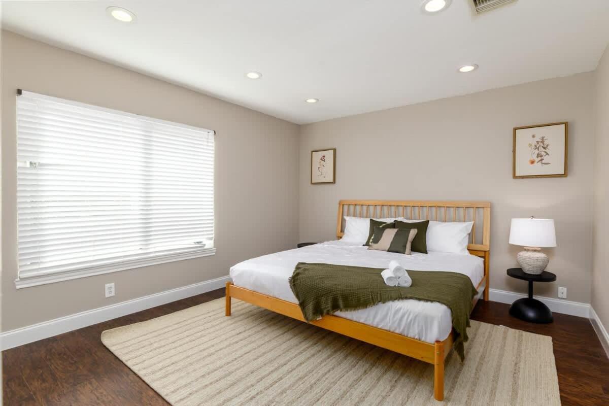 12510 Stunning 4br With Stylish Design * San Antonio